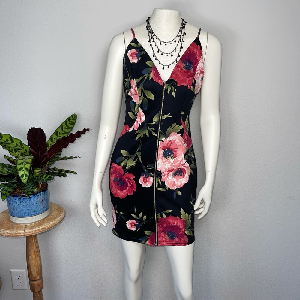EUC •Haute Monde• Bodycon Dress